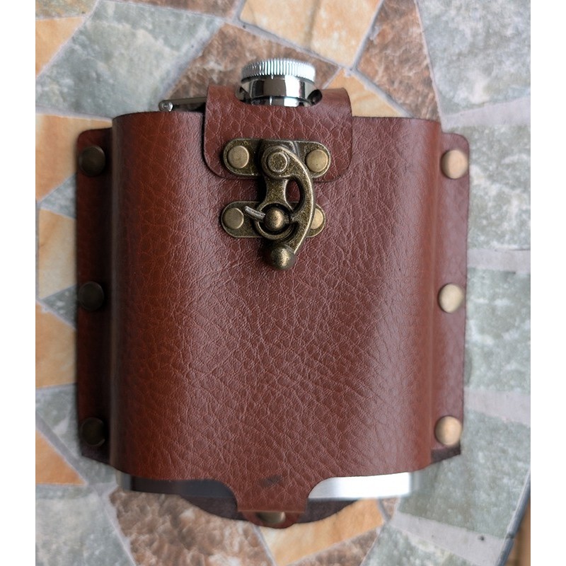 Flask in leder riemhoesje