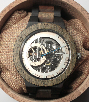 Houten Horloge met Mechanisch Uurwerk