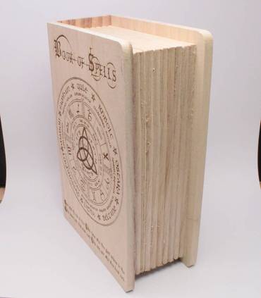 houten Book of Spells